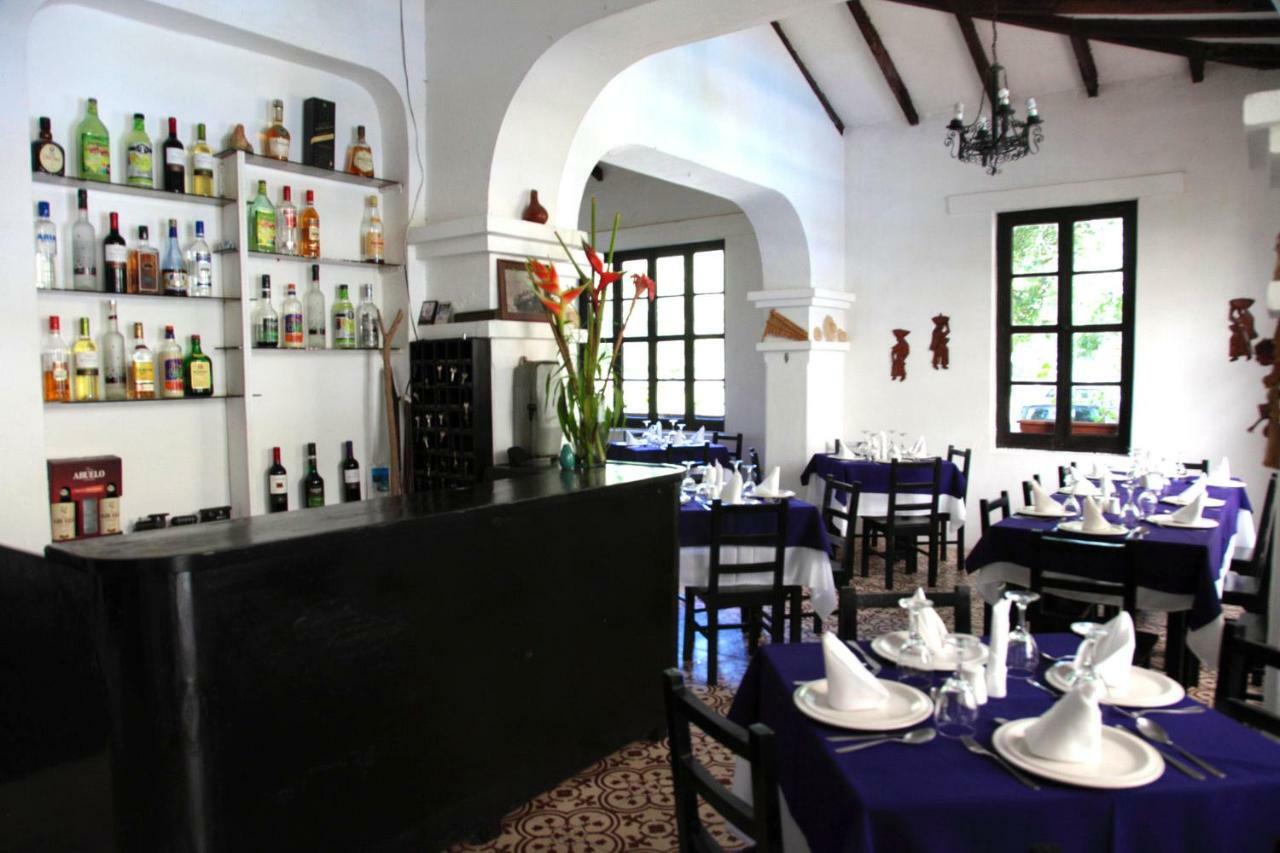 Hosteria La Eterna Primavera Huigra Exterior foto