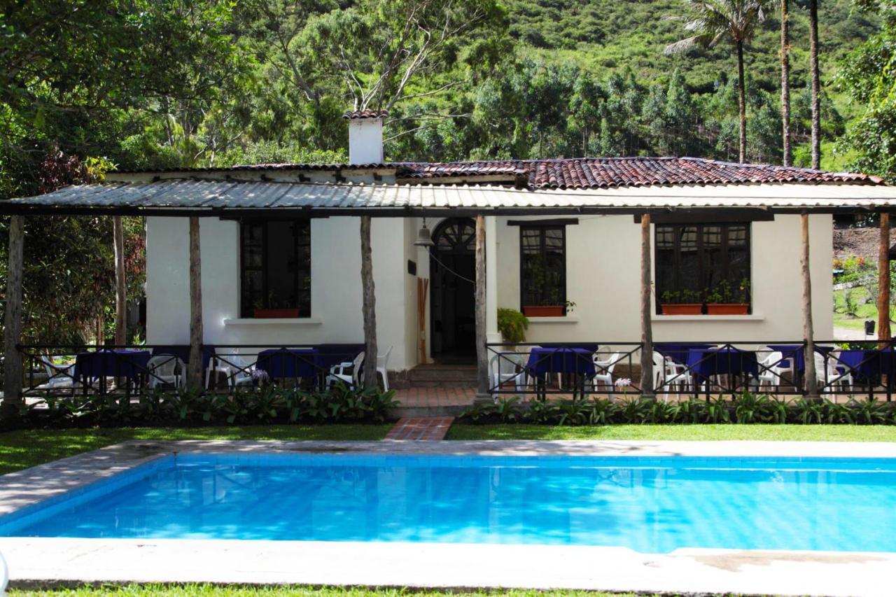 Hosteria La Eterna Primavera Huigra Exterior foto